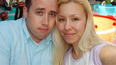 Friends say they warned Travis Alexander that Jodi Arias was。